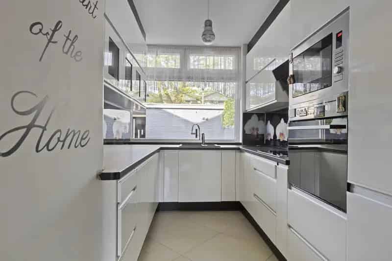 Gerenoveerde Tussenwoning Groenewoud Tilburg 3 slaapkamers