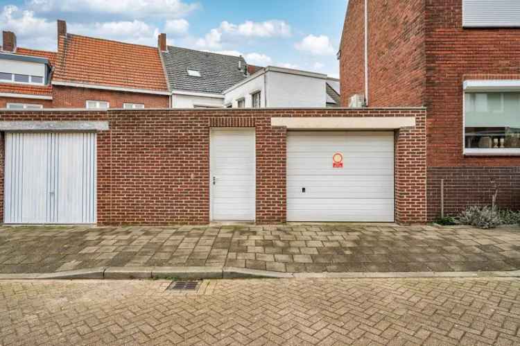 Ruime 5 Slaapkamer Tussenwoning Venlo Oost