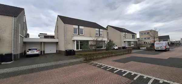 Modern Geschakeld Halfvrijstaand Huis Brunssum 3 Slaapkamers Garage