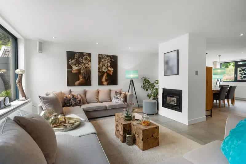 Huis te koop Dieren: Modern halfvrijstaand woonhuis met zwembad
