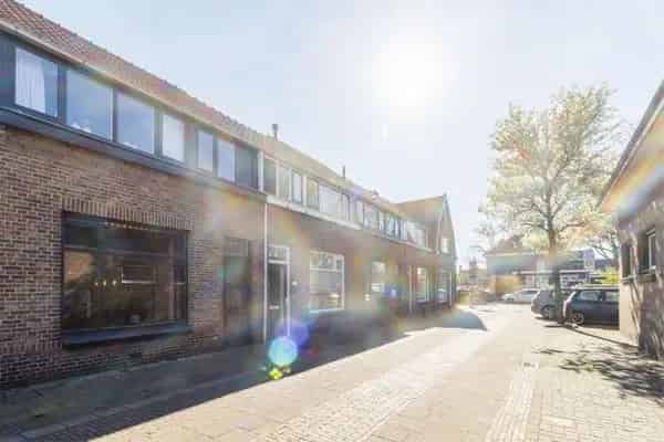 Sfeervolle Tussenwoning 's-Gravenzande - Instapklaar en Duurzaam