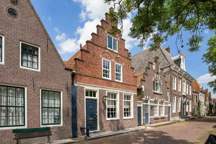 Rijksmonumentaal Pand te Koop Edam Voorhaven