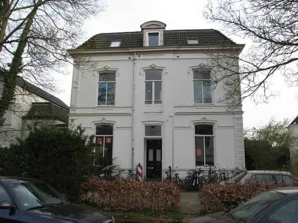 Studentenkamer Velp - Ruime kamer in karakteristiek huis