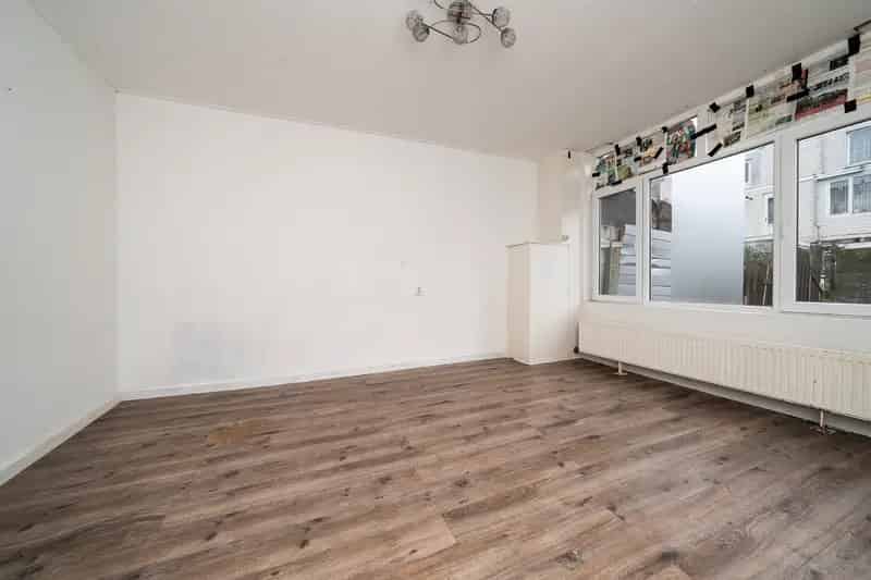 2 Kamer Woning Schiedam West Ruime Tuin Moderne Renovatie