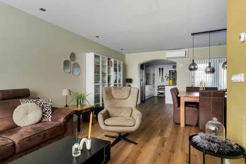 Huis te koop Oss: Gezellige jaren 30 woning met moderne updates