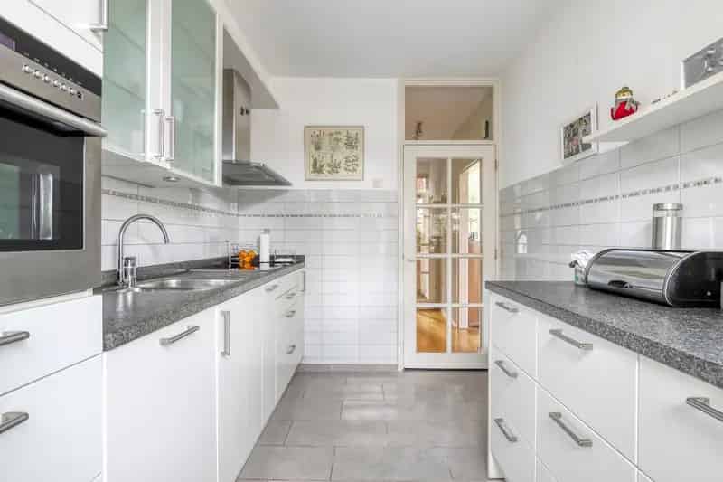Ruime eengezinswoning te Rhoon 4 slaapkamers nabij metro