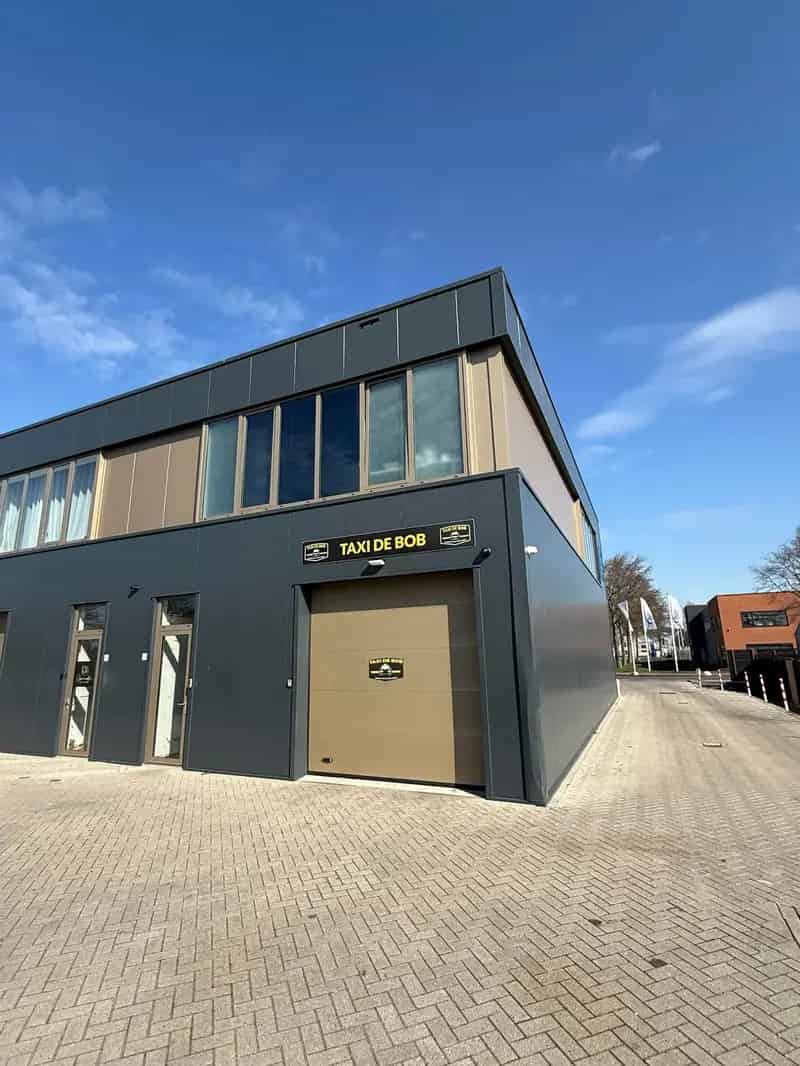 Bedrijfshal Noordwijkerhout te koop