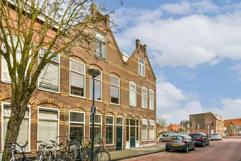 Ruime gezinswoning Leiden 4 slaapkamers 2 badkamers