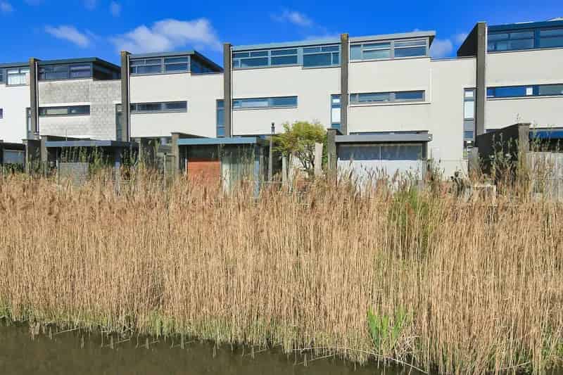 Splitlevel woning Amsterdam De Aker - Ruime tuin - Uitzicht over water