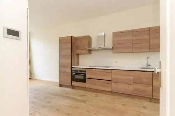 2 Onzelfstandige Kamers te Huur in Gerenoveerd Appartement Valkenboskwartier