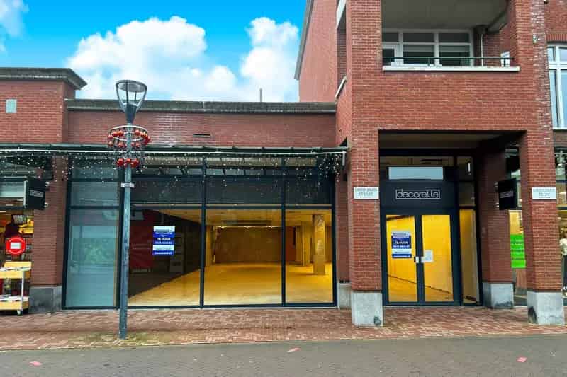 Winkelruimte te Huur Echt Centrum Ursulinenplein