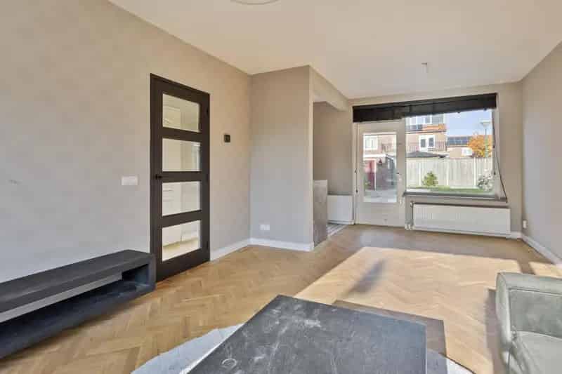 Hoekwoning Amersfoort Ruime Tuin Moderne Keuken