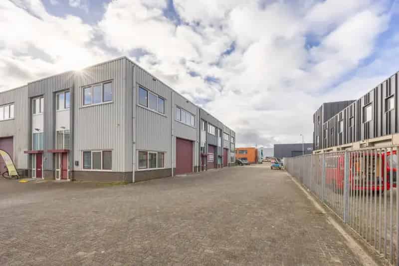 Bedrijfsunit te Huur Wormerveer 140m2
