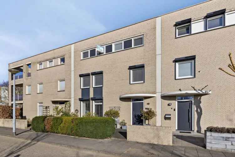 Ruime 4 Slaapkamers Tussenwoning Maastricht Randwyck Nabij MUMC