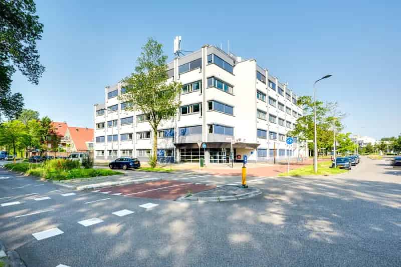 Kantoorruimte te Huur Utrecht Lunetten 692m² Nabij NS Station