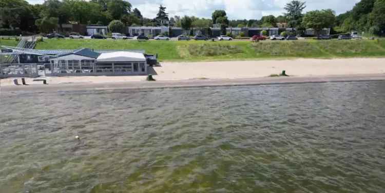 Bungalow Te Koop in Muiderberg, Noord-Holland