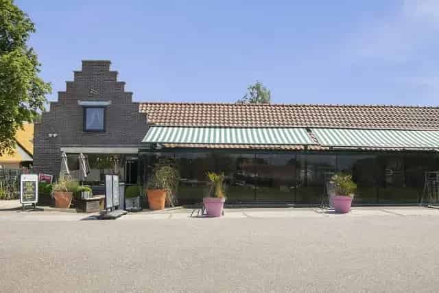 Café Oud Verlaat te Zevenhuizen: Eetcafé met Bedrijfswoning