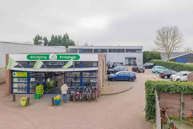 1925m2 Winkelruimte Hazerswoude Rijndijk te Koop