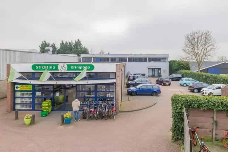 1925m2 Winkelruimte Hazerswoude Rijndijk te Koop