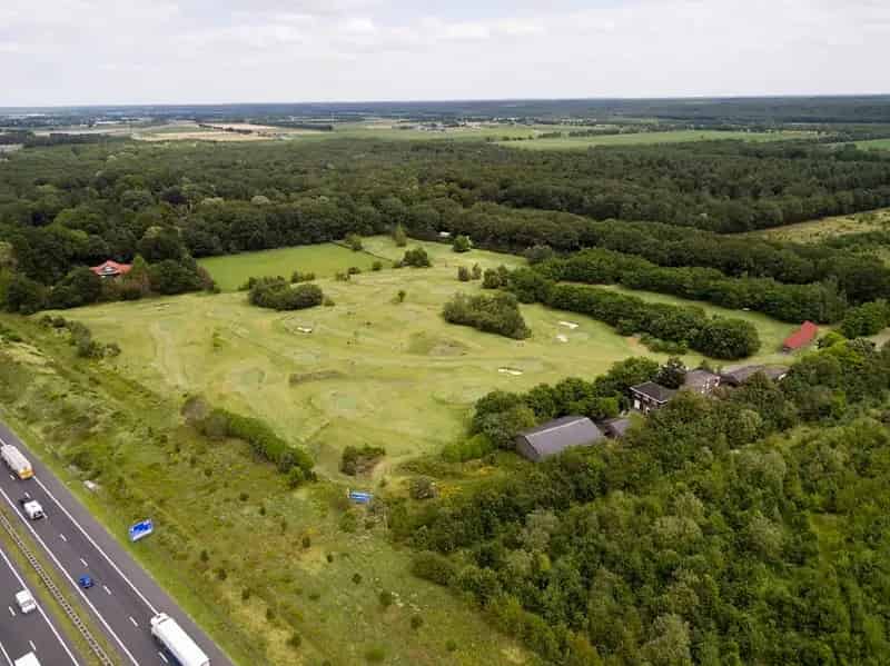 Golfbaan met Bedrijfswoning te Koop in Reuver