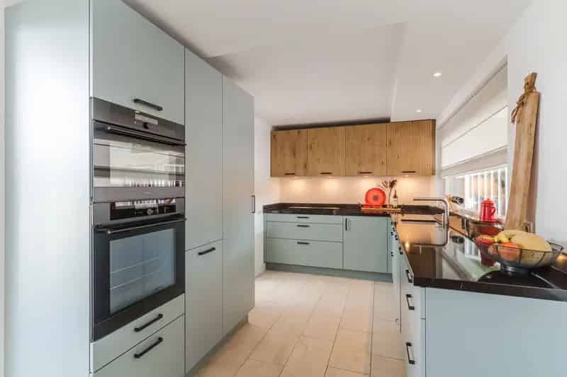 Royale gezinswoning Berkel-Enschot 5 slaapkamers luxe keuken 2024
