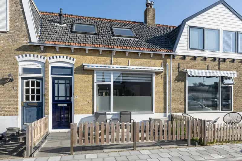 Knusse woning te koop in Sommelsdijk