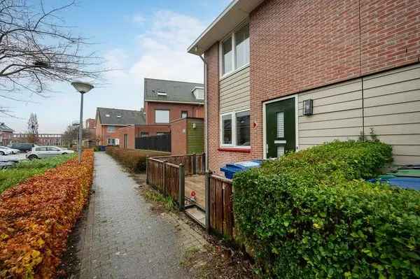 Hoekwoning Almere Buiten 2 slaapkamers zonnige tuin