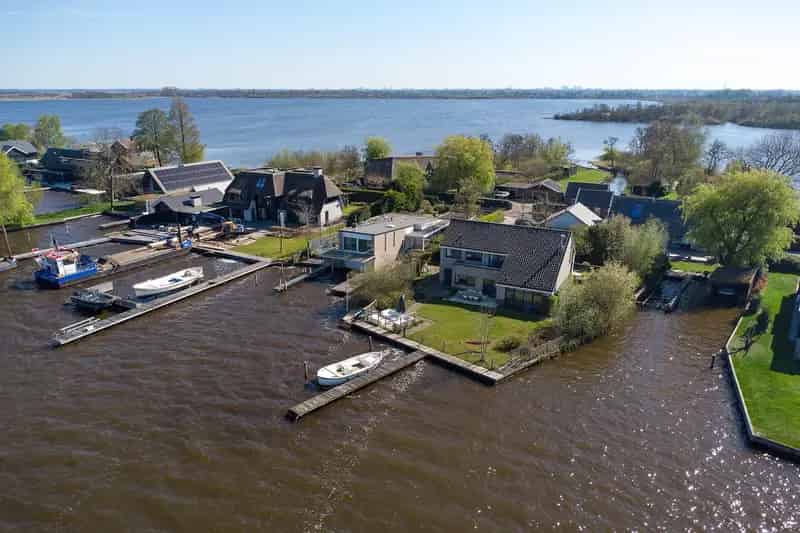 Vrijstaande Villa Loosdrechtse Plassen 5 Slaapkamers Aanlegsteiger
