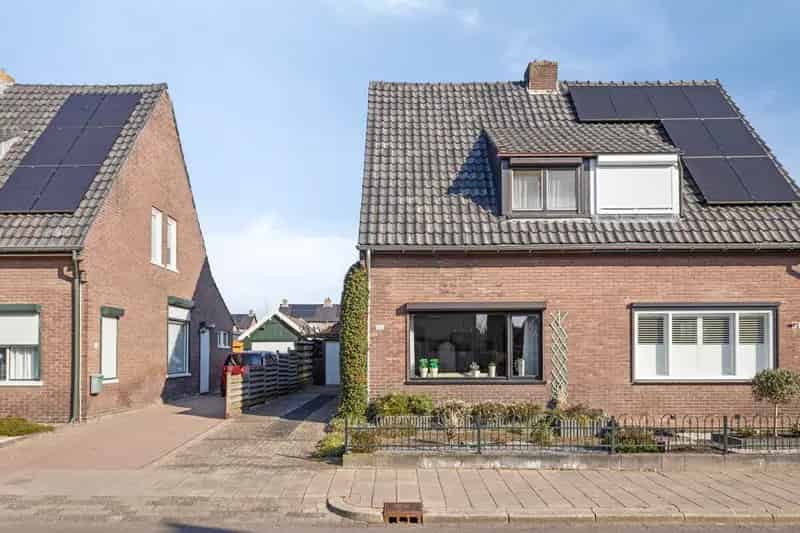Jaren 30 woning Apeldoorn met potentie en ruim perceel