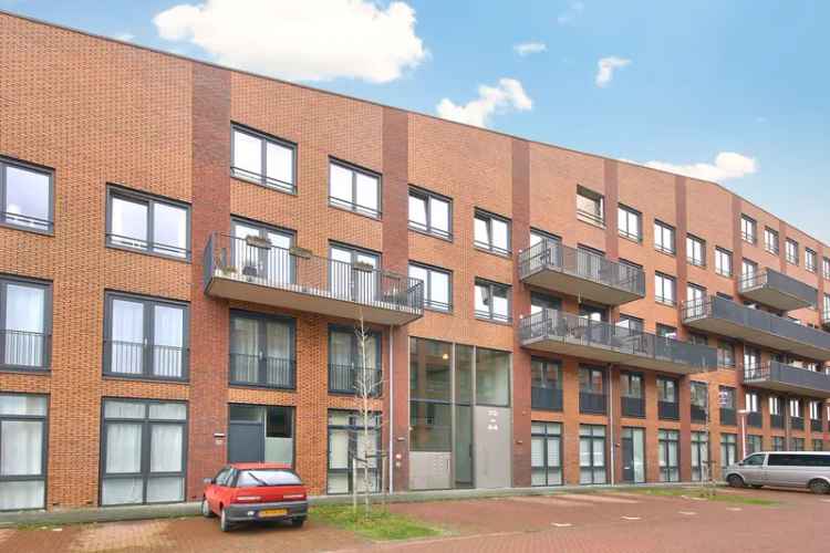 Ruim 3 kamer appartement 102m2 Terwijde inclusief parkeerplaats