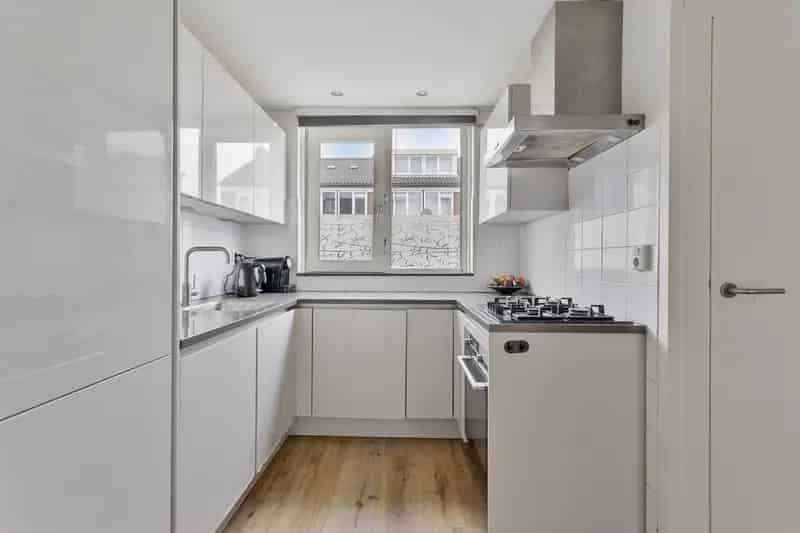 Gerenoveerde 4-Slaapkamers Familiewoning Nieuw-West