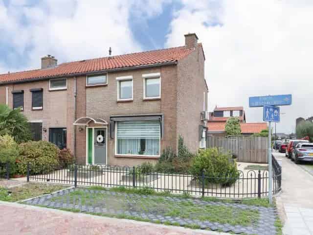 Woning te koop Bunschoten Spakenburg Grote tuin en garage