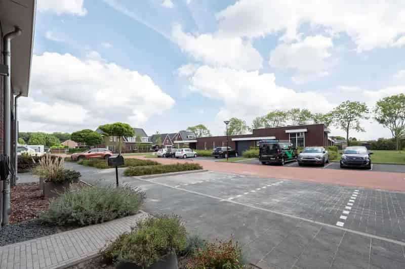 Huis te koop: De Reuzelaar 22 4741 GZ Hoeven | Funda