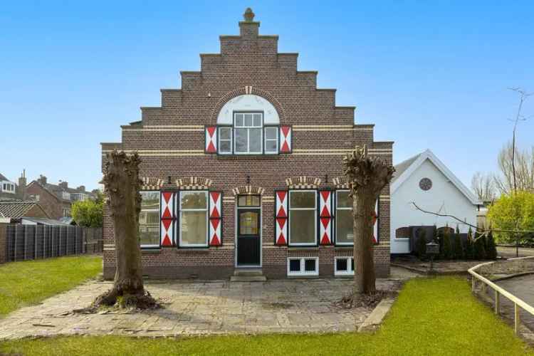 Huis Te Koop in 1, Van Ruysdaellaan, Leidschendam, Zuid-Holland