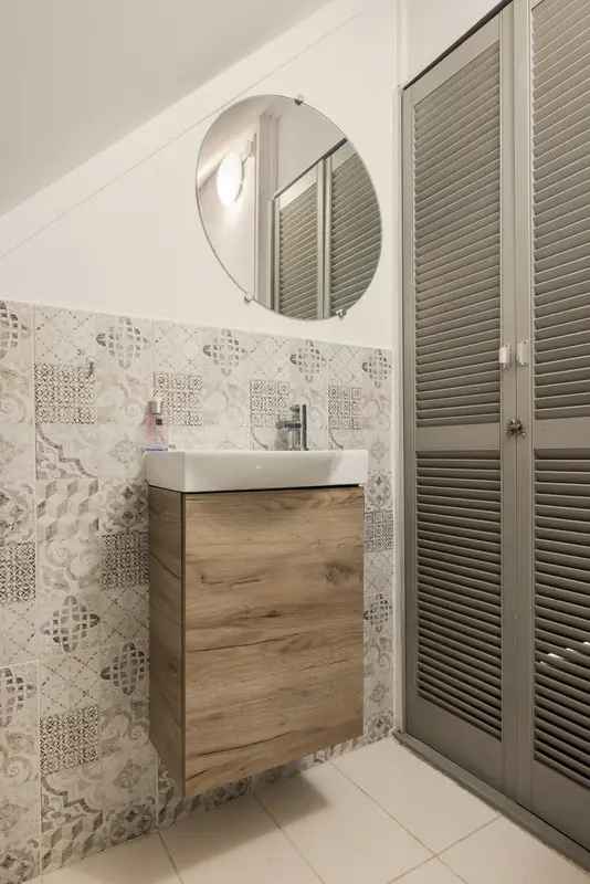 Diemen: Ruime 4-kamer woning nabij voorzieningen