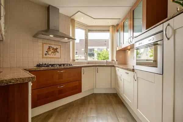 Ruime Familiewoning Poortgaal Zuid Diepe Tuin Luxe Badkamer