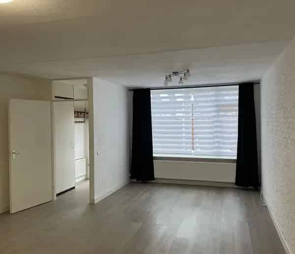 Tussenwoning Heerlen Eikenderveld Nabij Centrum en A79