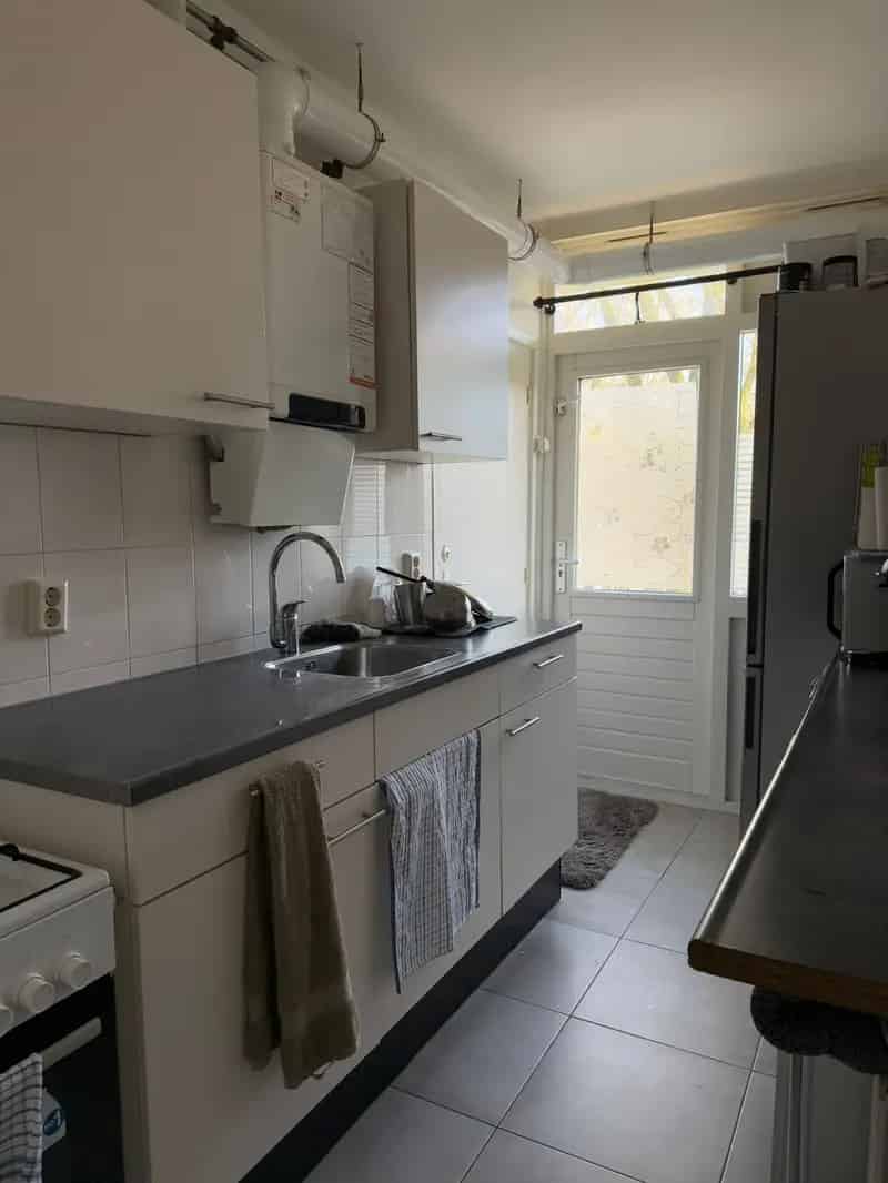 Appartement 2e Verdieping 2 Balkons Prive Berging