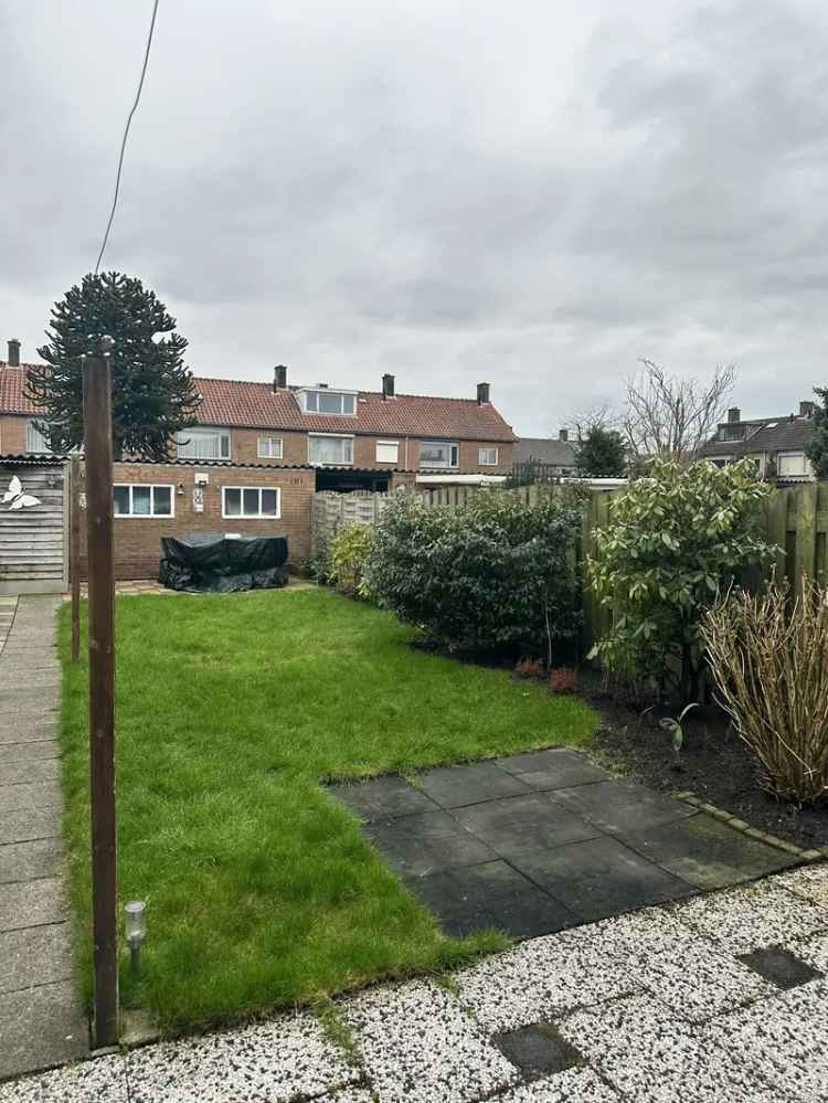 Huis Te Huur in 5, Bosloop, Prinsenbeek, Noord-Brabant