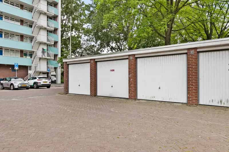 Garagebox Amsterdam Osdorp 15m2 Nabij A4 A9 A10