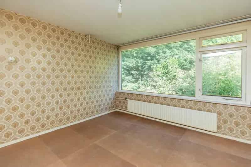 5-kamer Hoekwoning Rotterdam - Garage - Eigen Grond - Renovatieproject