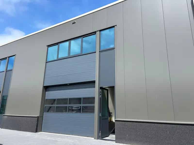Bedrijfshal te Huur Zwaag 195m²