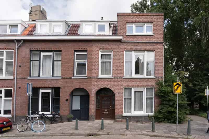 Droomwoning Rotterdam Overschie 165m2 3 slaapkamers Renovatieproject