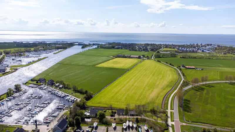 Luxe Villa Nabij IJsselmeer te Koop