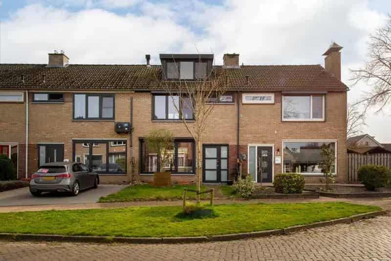 Ruime Tussenwoning Ossendrecht 4 slaapkamers Energielabel B