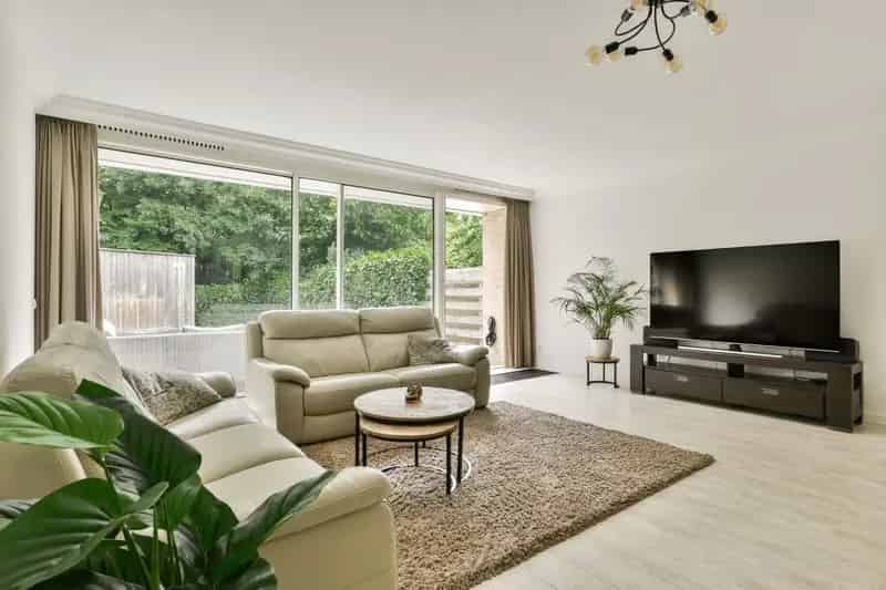 Huis te koop Almere Noorderplassen-West: 4 slaapkamers, luxe keuken, diepe tuin