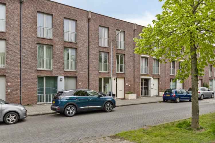 Huis te koop Almere Boelijn: Ruime gezinswoning 4 slaapkamers