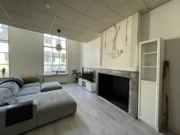 Appartement Zwolle: Ruim 75m2, Licht, Centrum, Beschikbaar Juni