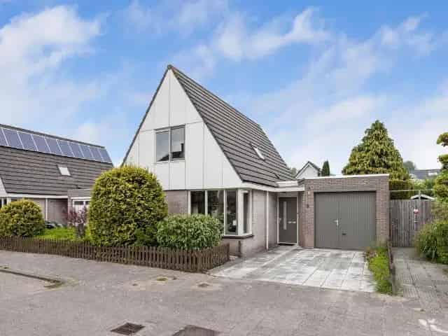 Semibungalow te koop De Horn Noord 3 slaapkamers tuin garage