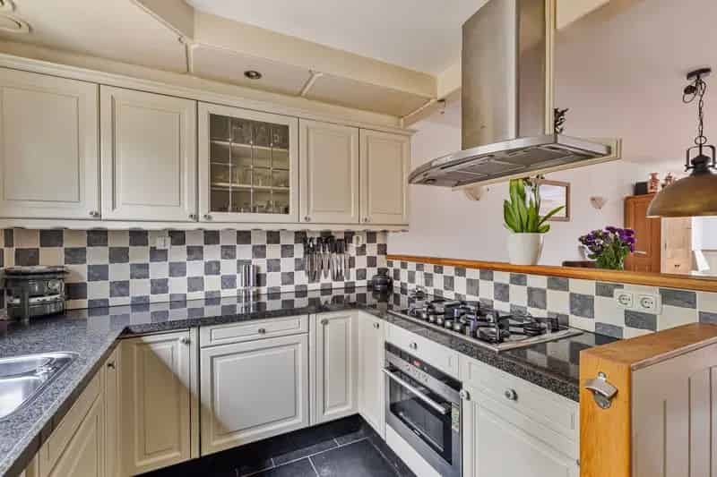 Huis te koop: Ruime gezinswoning in Ooster EE